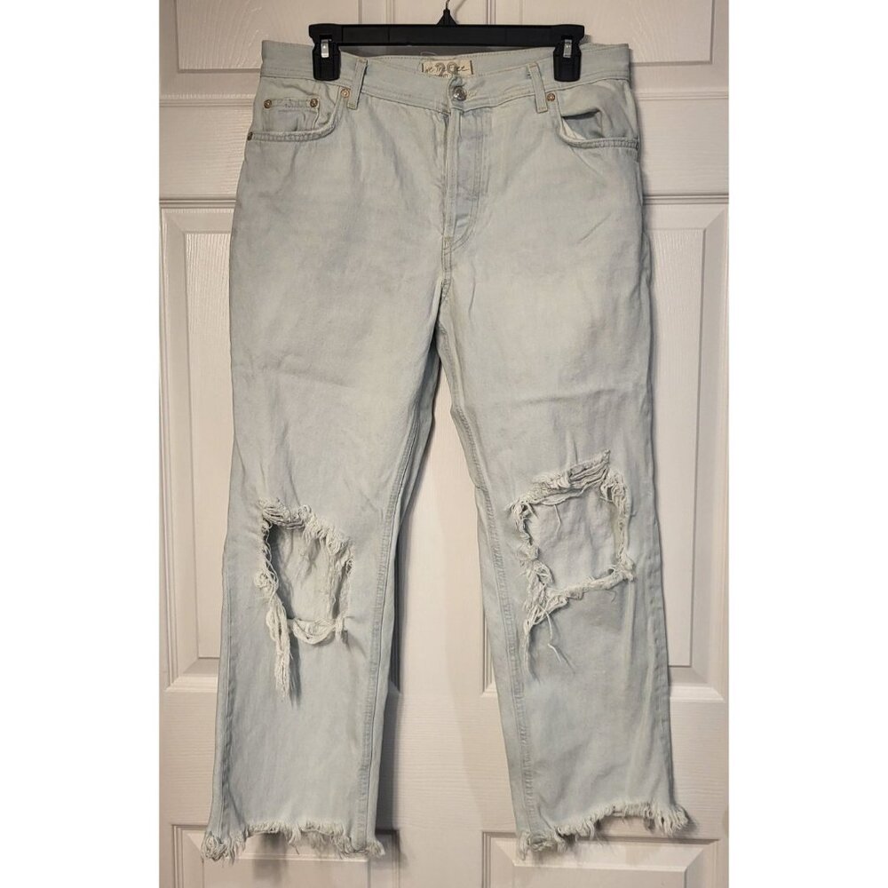 Free People Mid Rise Paradise Blue Maggie Jeans Sz 29 Distressed Thrashed Grunge